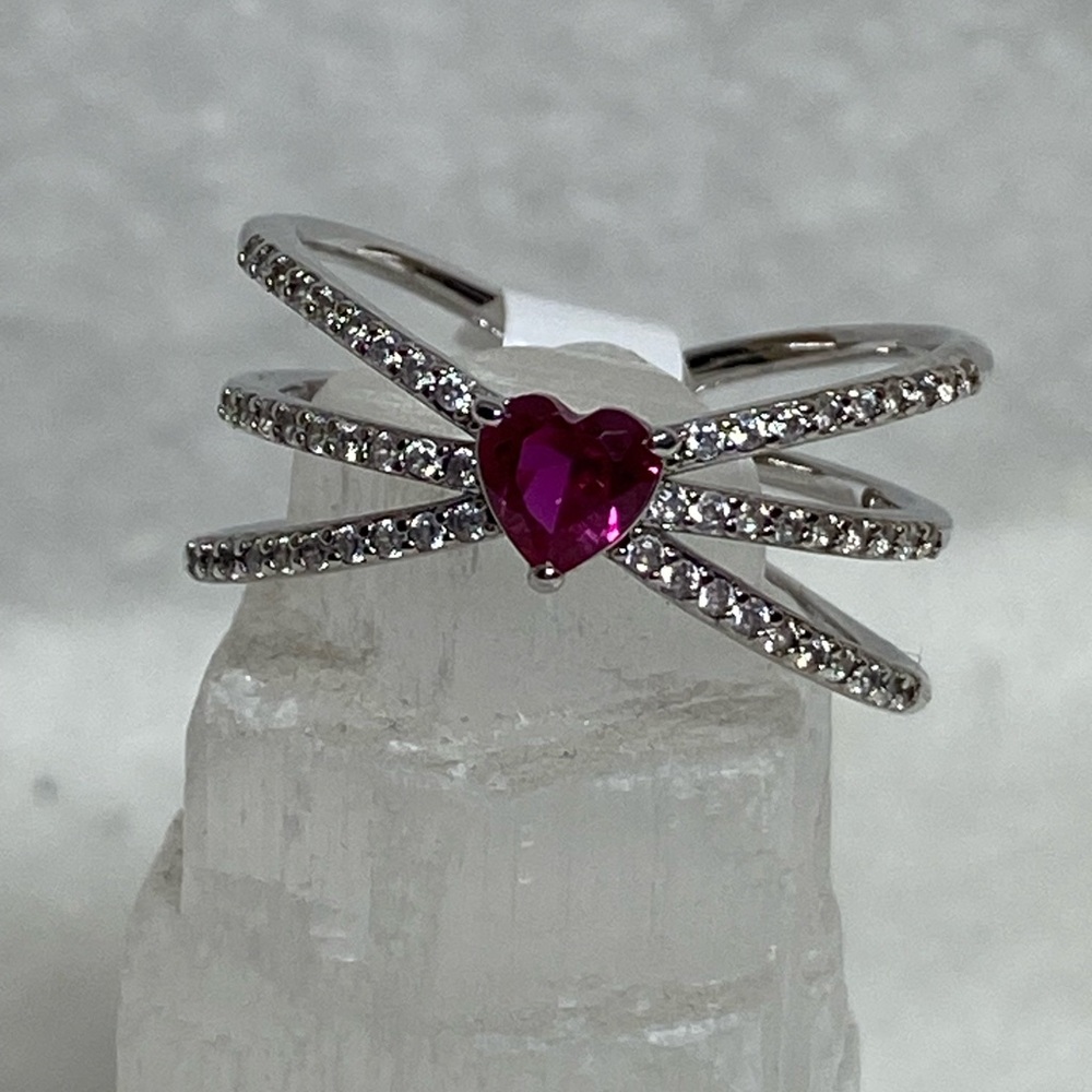 Dazzling Silver and Red Heart Ring